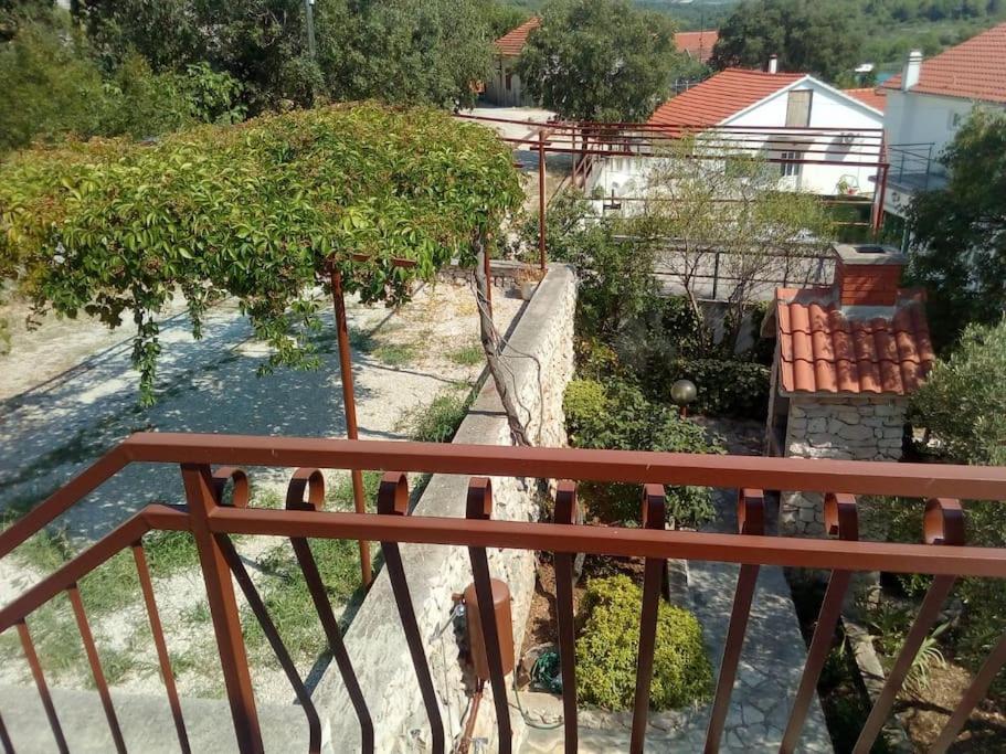 Ferienhaus Am Wasser - Kuca Rio - Iberische Finca In Dalmatien Bilice Extérieur photo